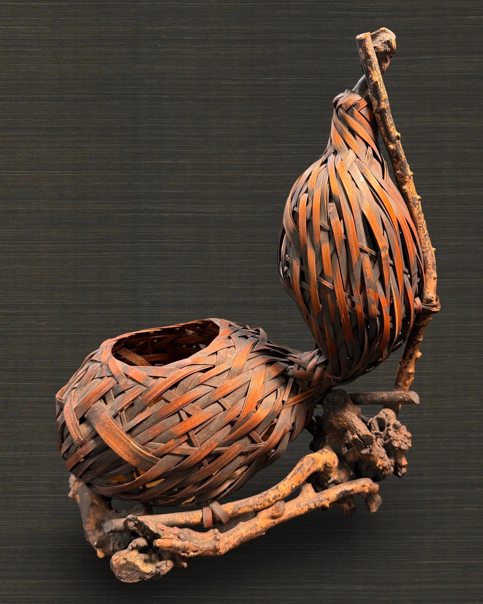 Double gourd shaped Ikebana Hyotan basket